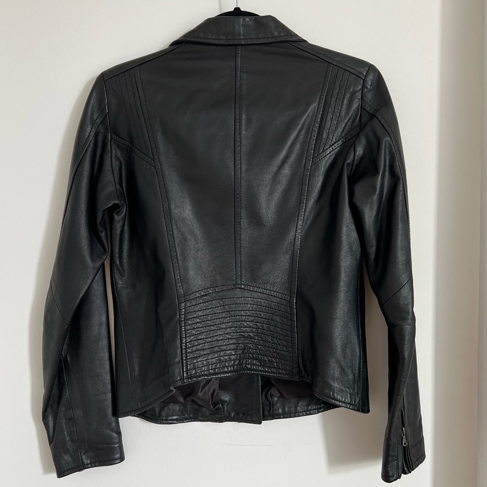 Leather jacket - Picture 4 of 9